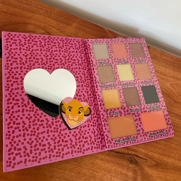 💎Disney Lion King Royally Love Face Palette - Picture 3 of 7